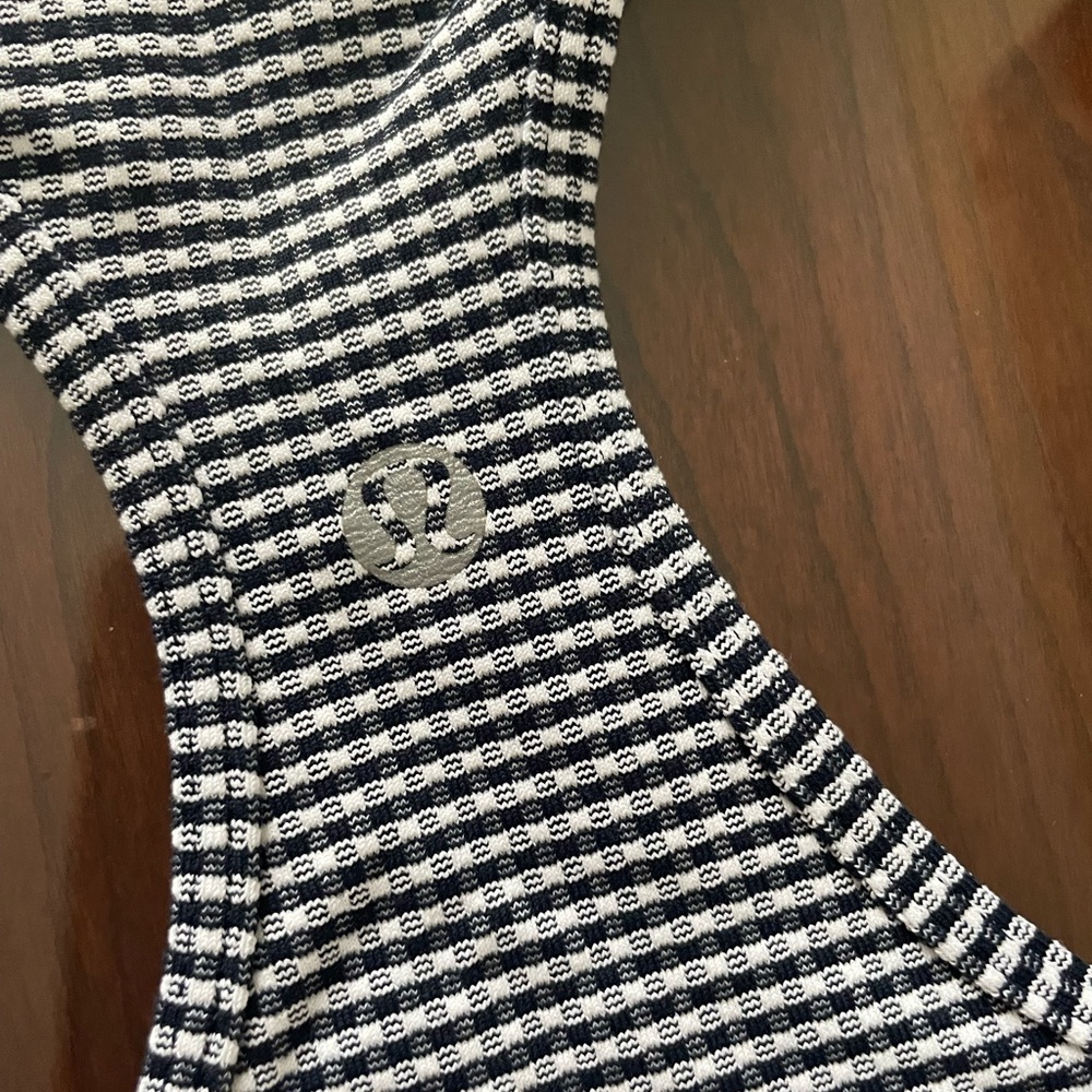 Lululemon black / white check tank worm once Size Small